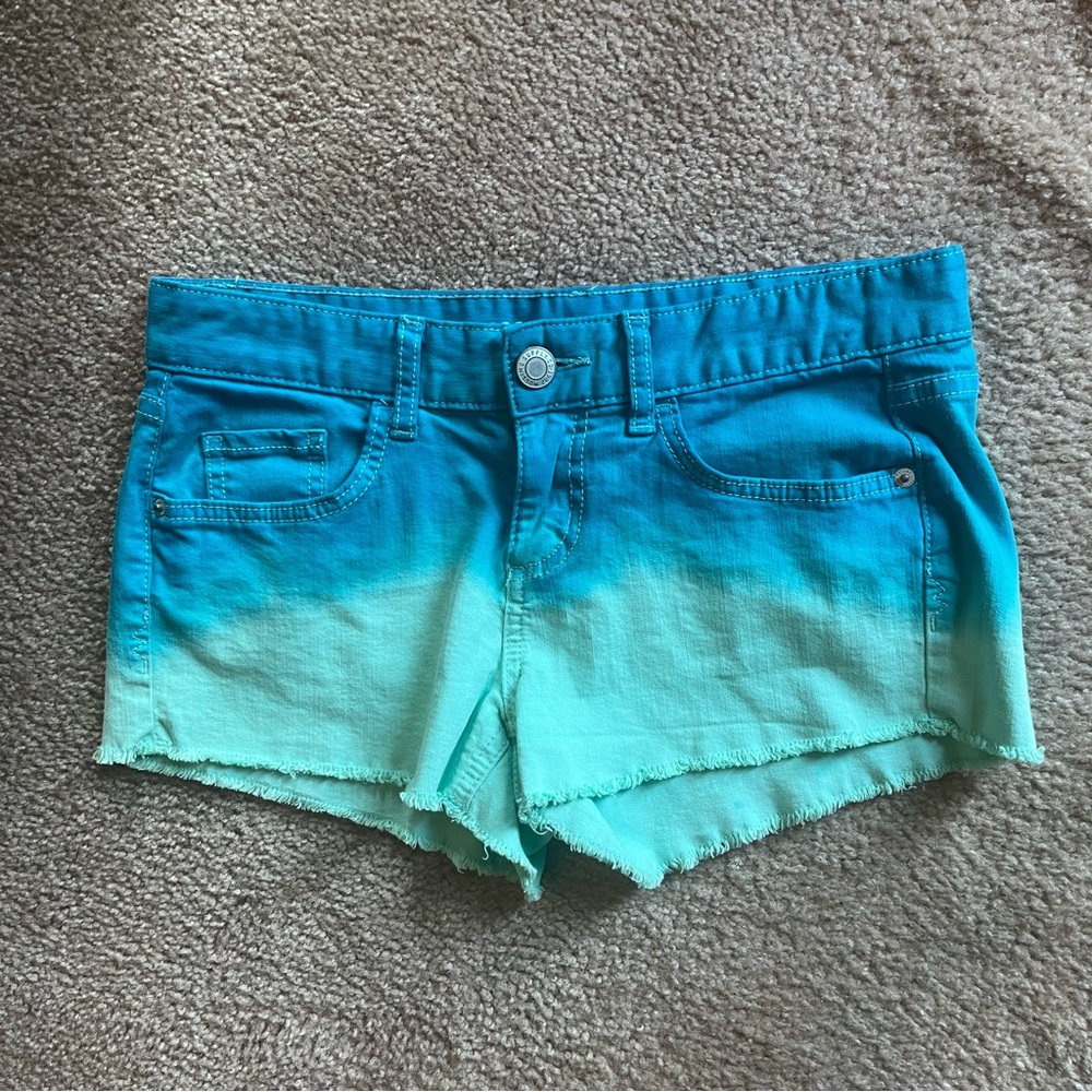 Mossimo Supply Co. fit 6 blue gradient shorts 🦋 size 9